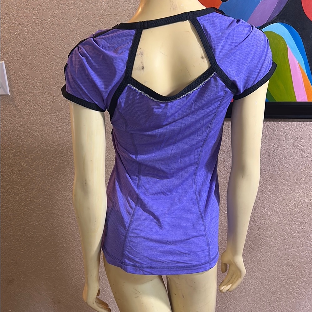 Lululemon Athletica Purple Fitted Short Sleeve Shirt Size 4 - Picture 3 of 7